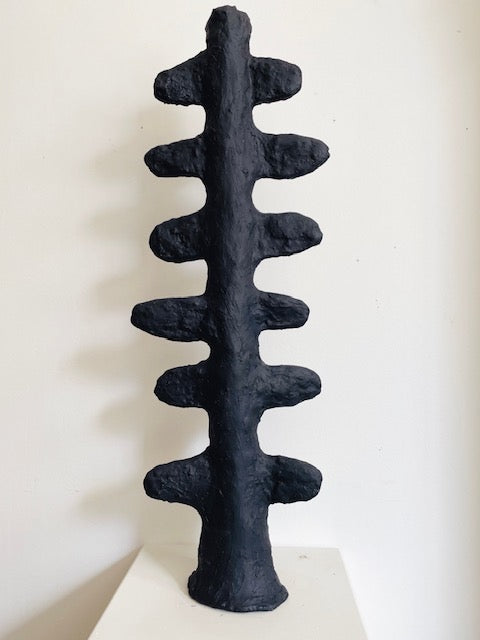 Totem noir Alpha