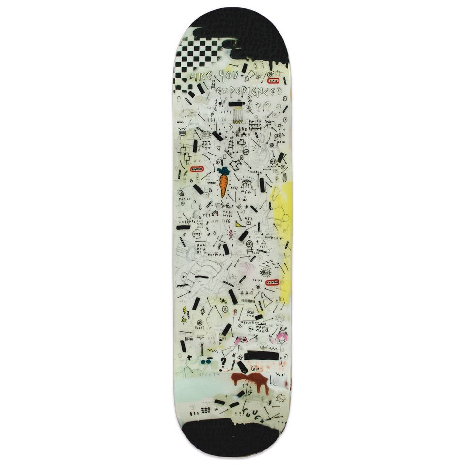 Techniques mixtes et résine sur planche de skateboard 