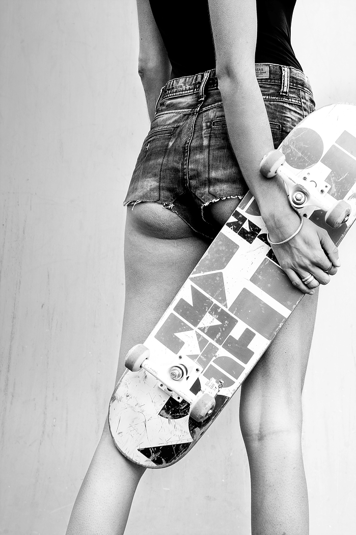 Retrouvez cette oeuvre de FRENCH COWBOY chez Acid Gallery.  Série Skate young and wild Kodak satiné sur Dibond 20x30 cm édition 4 + 2 AP 40x60 cm édition 6 + 2 AP 80x120 cm édition 6 + 2 AP 100x150 cm édition 4 +2 AP 2014